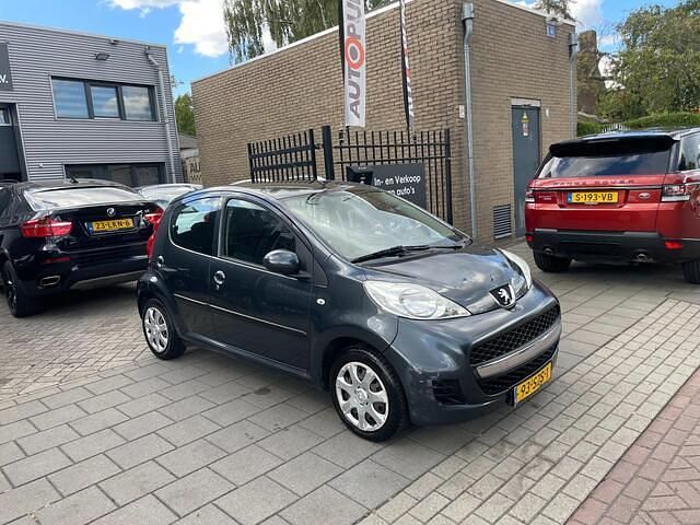 Occasion Peugeot 107 68 PK (50 kW) 2012 Grijs Hatchback