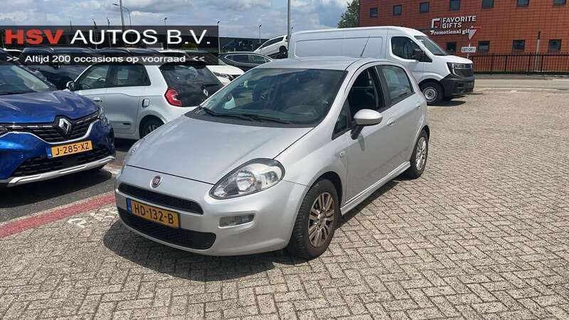 Grijs Gebruikt 2015 Fiat Punto Evo Street Hatchback | € 4.450 (Duur) - Afbeelding 1/4