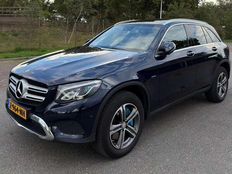 Blauw Gebruikt 2017 Mercedes GLC350 | € 22.950 - Afbeelding 1/4