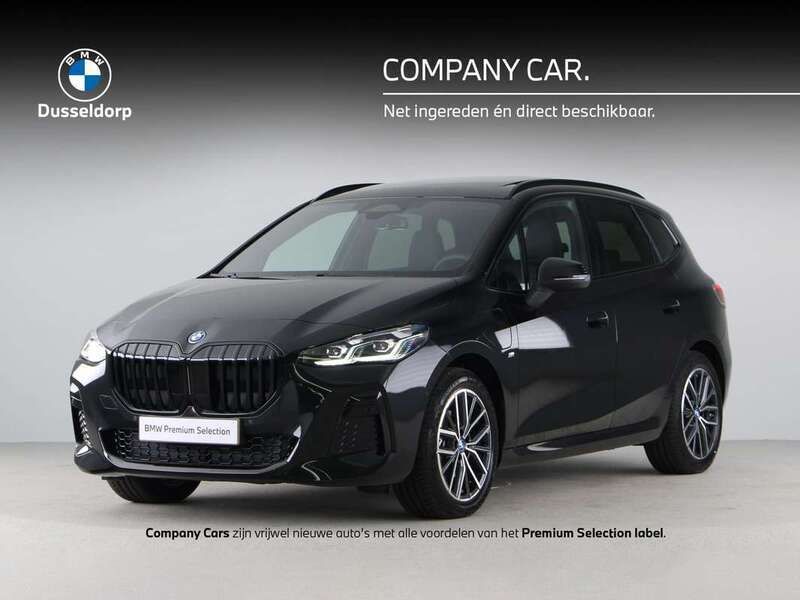 Zwart, metallic lak Gebruikt 2025 BMW 225 Active Tourer M Sport MPV | € 53.900 (Eerlijke prijs) - Afbeelding 1/4
