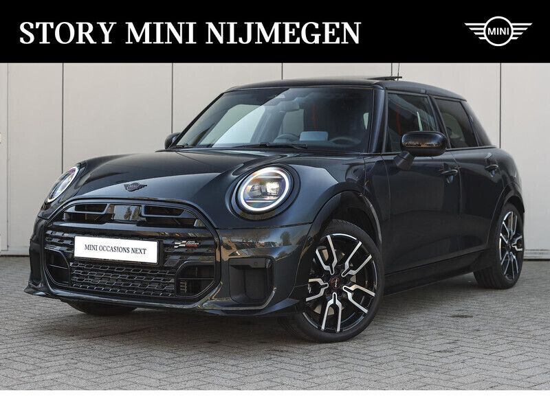 Grijs Gebruikt 2024 Mini John Cooper Works Hatchback | € 41.950 - Afbeelding 1/4