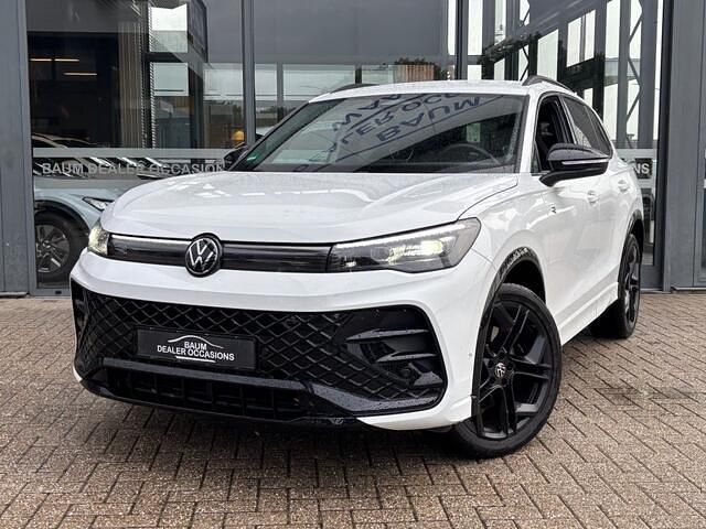 Wit Gebruikt 2024 VW Tiguan R-line SUV | € 53.900 (Eerlijke prijs) - Afbeelding 1/4