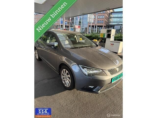 Grijs Gebruikt 2016 Seat Leon CONNECT Hatchback | € 6.900 (Super prijs) - Afbeelding 1/4