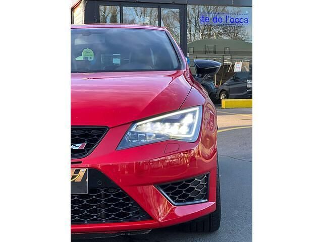 Occasion Cupra Leon 2015 Rood Sedan