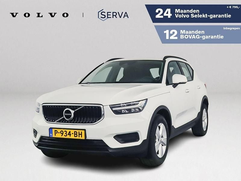 Wit Occasion 2022 Volvo XC40 Momentum SUV | € 29.995 (Super prijs) - Afbeelding 1/4