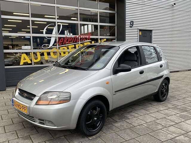 Grijs Occasion 2005 Chevrolet Kalos SE Hatchback | € 1.700 (Eerlijke prijs) - Afbeelding 1/4