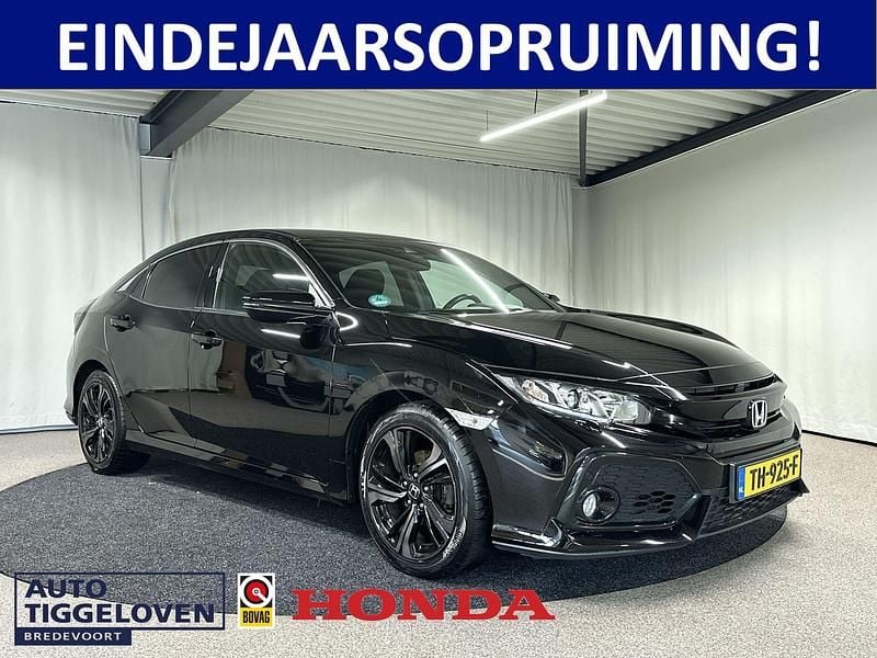 Zwart Occasion 2018 Honda Civic Elegance Hatchback | € 15.900 (Eerlijke prijs) - Afbeelding 1/4