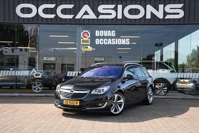 Zwart Gebruikt 2016 Opel Insignia OPC Stationwagen | € 16.950 (Eerlijke prijs) - Afbeelding 1/4