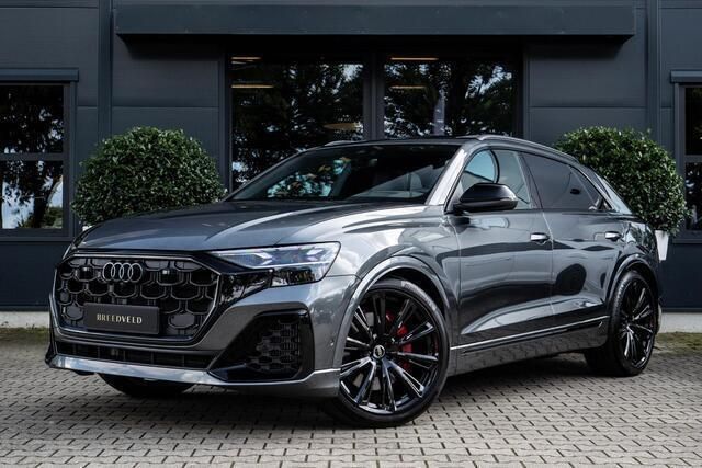 Grijs Gebruikt 2024 Audi Q8 Competition SUV | € 119.950 - Afbeelding 1/4