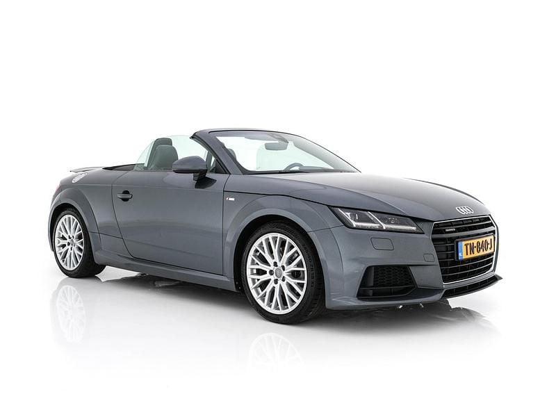 Grijs Occasion 2015 Audi TT Proline Cabriolet | € 17.945 (Eerlijke prijs) - Afbeelding 1/4