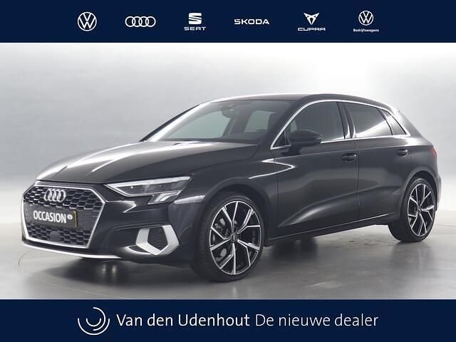 Zwart Occasion 2024 Audi A3 Sportback Advanced Hatchback | € 28.940 (Eerlijke prijs) - Afbeelding 1/3