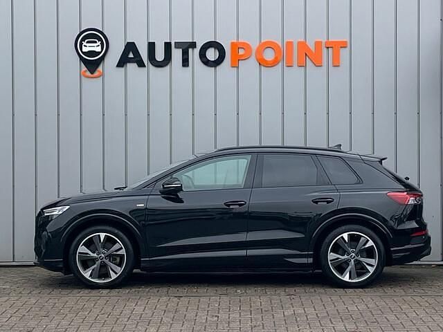 Occasion Audi Q4 e-tron Competition 150 kW (204 PK) 2022 Zwart (metallic) SUV