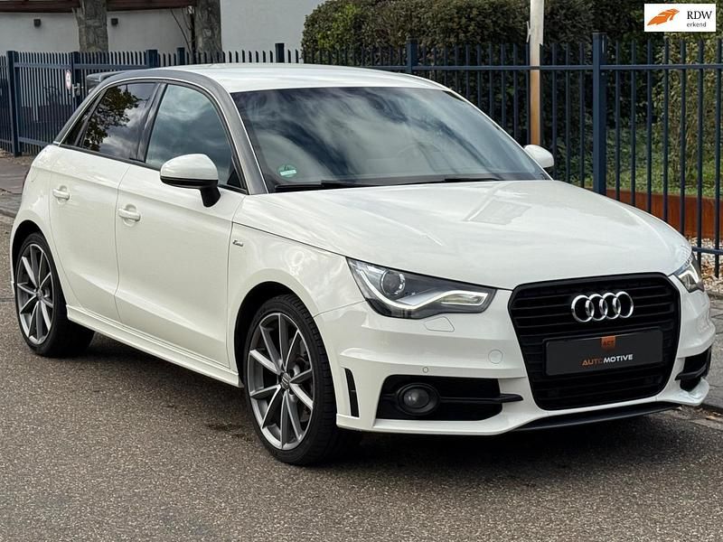 Wit Gebruikt 2014 Audi A1 Proline Hatchback | € 13.950 (Eerlijke prijs) - Afbeelding 1/4