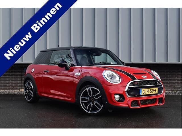 Occasion Mini Cooper S Business 192 PK (141 kW) 2017 Rood Hatchback