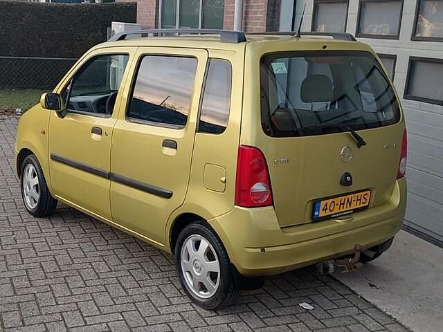 Occasion Opel Agila Comfort 75 PK (55 kW) 2001 Geel MPV