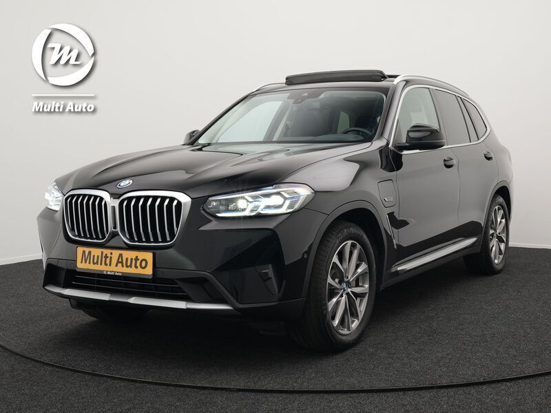 Zwart Gebruikt 2021 BMW X3 Executive SUV | € 39.740 (Goede deal) - Afbeelding 1/4