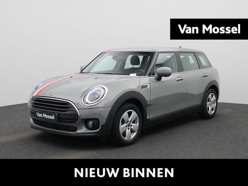 Grijs Gebruikt 2022 Mini Cooper Clubman Essential Stationwagen | € 25.900 (Eerlijke prijs) - Afbeelding 1/4