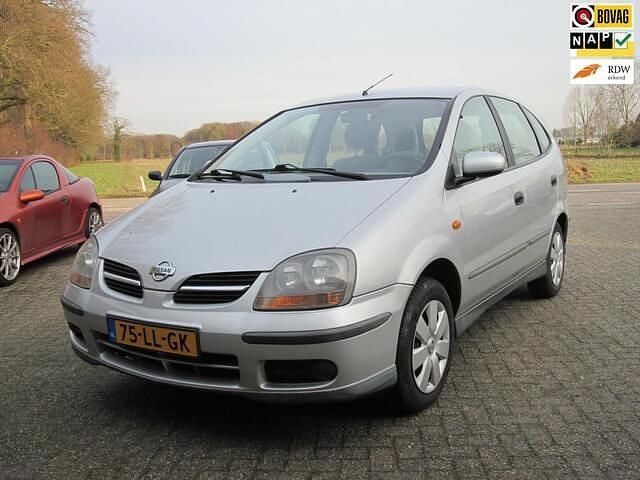 Occasion Nissan Almera Tino 114 PK (83 kW) 2003 Grijs MPV
