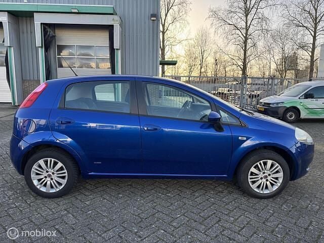 Occasion Fiat Grande Punto 77 PK (56 kW) 2008 Blauw Hatchback