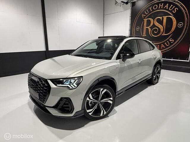 Zilver Gebruikt 2021 Audi Q3 Sportback S-Line SUV | € 42.950 (Eerlijke prijs) - Afbeelding 1/4
