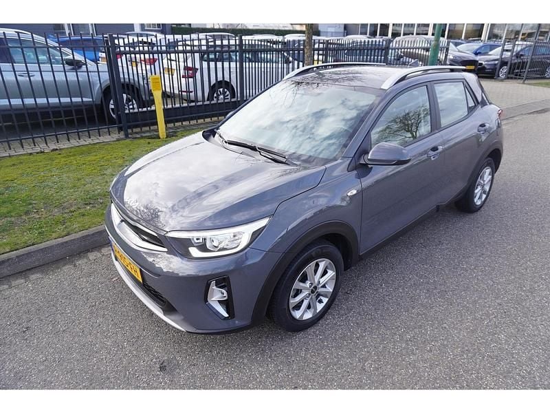 Occasion Kia Stonic 99 PK (72 kW) 2022 Grijs SUV