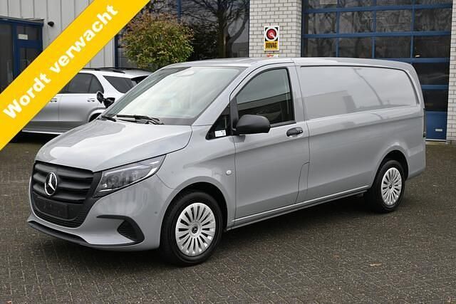 Grijs Occasion 2024 Mercedes Vito Van | € 42.950 (Super prijs) - Afbeelding 1/4