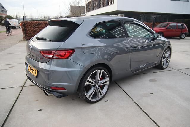 Occasion Seat Leon SC CUPRA 281 PK (206 kW) 2014 Grijs Hatchback