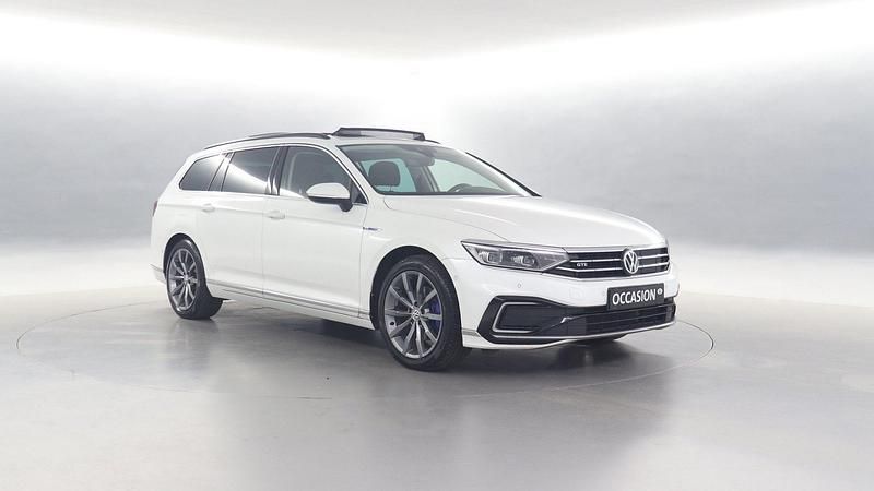 Occasion VW Passat Business 218 PK (160 kW) 2020 Oryx white Stationwagen