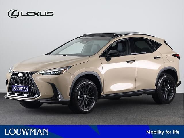 Moon desert metallic (bruin metallic) Nieuw 2025 Lexus NX450h+ SUV | € 76.637 - Afbeelding 1/4