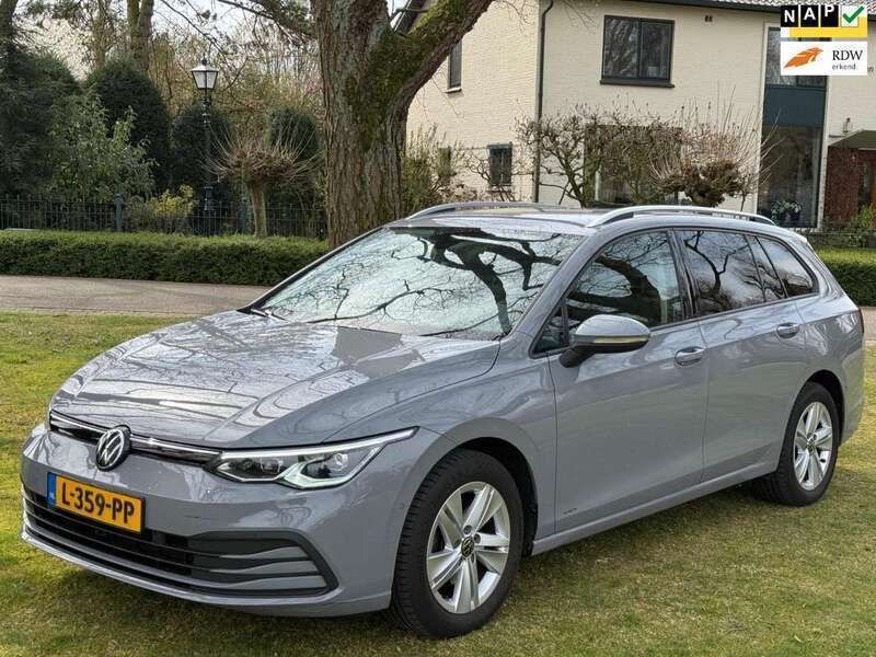 Grijs, metallic lak Gebruikt 2021 VW Golf VIII Business Stationwagen | € 18.495 (Eerlijke prijs) - Afbeelding 1/4