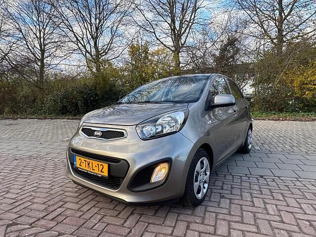 Grijs Occasion 2014 Kia Picanto Comfort Hatchback | € 4.000 (Goede deal) - Afbeelding 1/4