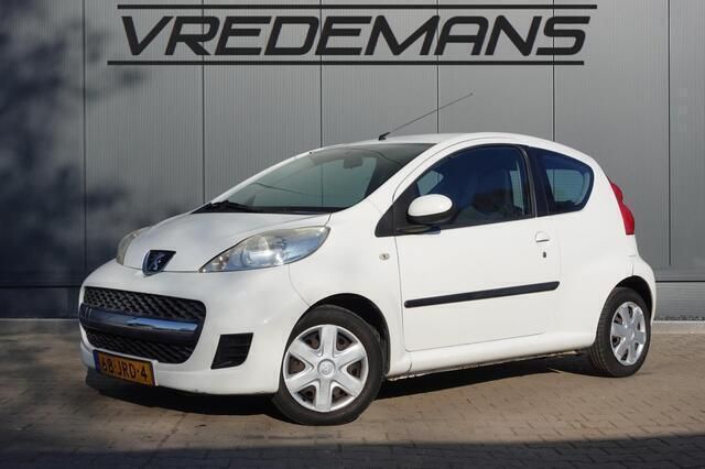 Wit, metallic lak Gebruikt 2009 Peugeot 107 Hatchback | € 650 (Super prijs) - Afbeelding 1/4