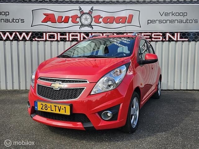 Rood Gebruikt 2010 Chevrolet Spark LT Hatchback | € 4.995 (Iets duurder) - Afbeelding 1/4