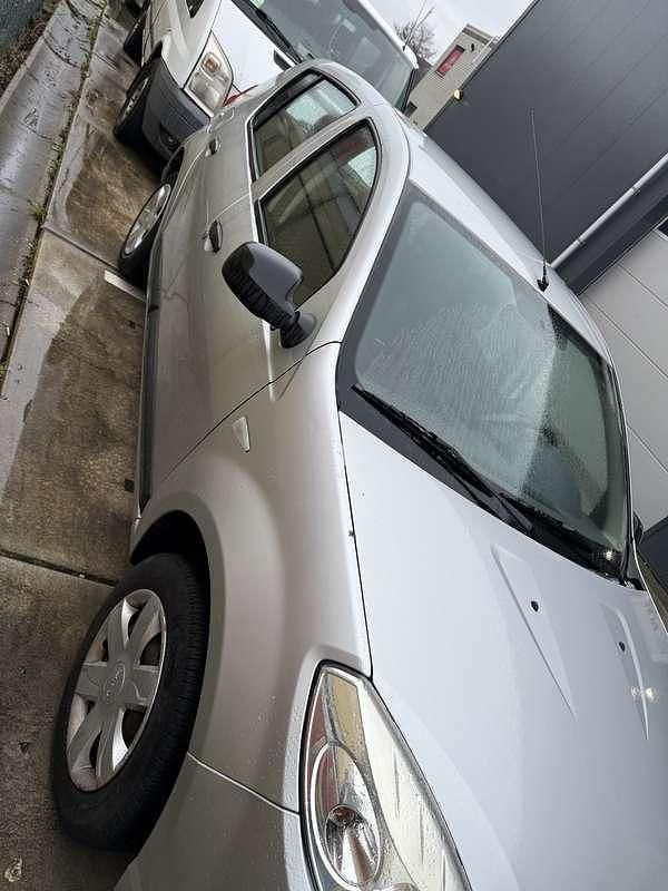 Occasion Dacia Sandero Ambiance 75 PK (55 kW) 2011 Grijs Hatchback