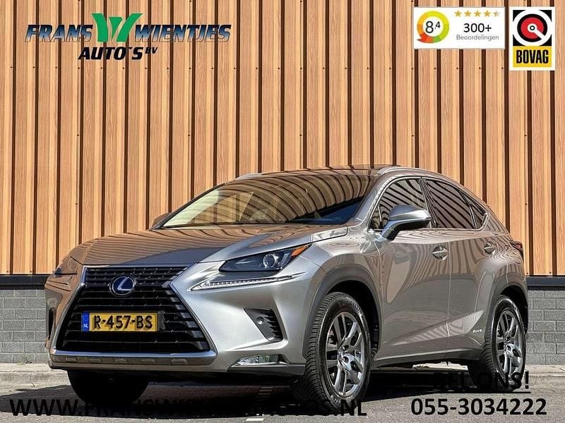 Grijs Gebruikt 2019 Lexus NX300h Luxury Line SUV | € 26.900 (Eerlijke prijs) - Afbeelding 1/4