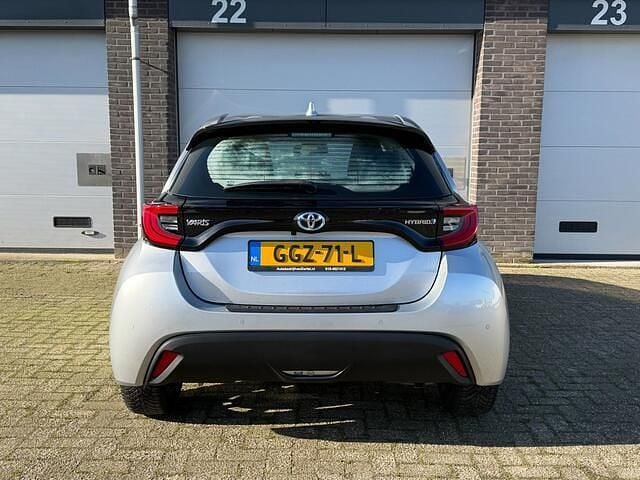 Occasion Toyota Yaris 93 PK (68 kW) 2022 Grijs Hatchback