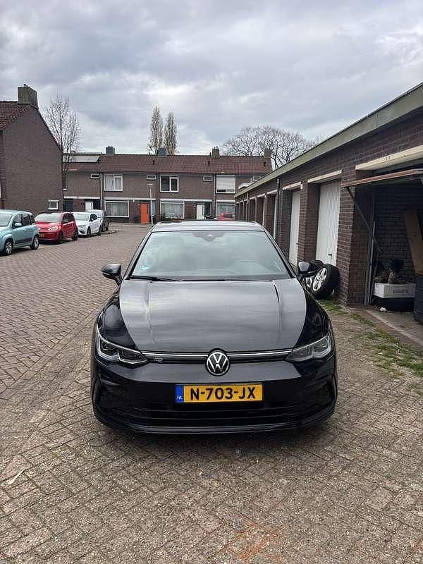 Zwart Gebruikt 2020 VW Golf VII R-line Stationwagen | € 17.500 (Super prijs) - Afbeelding 1/4