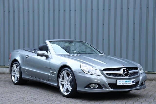 Grijs, metallic lak Gebruikt 2008 Mercedes SL280 Cabriolet | € 34.500 - Afbeelding 1/4