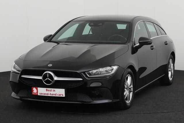 Zwart Gebruikt 2020 Mercedes CLA180 Shooting Brake Stationwagen | € 20.995 (Goede deal) - Afbeelding 1/4