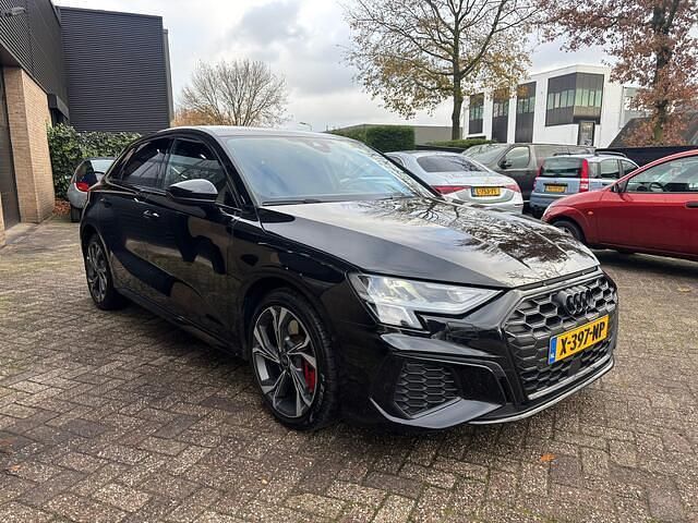 Occasion Audi A3 Sportback Competition 150 PK (110 kW) 2021 Zwart Hatchback