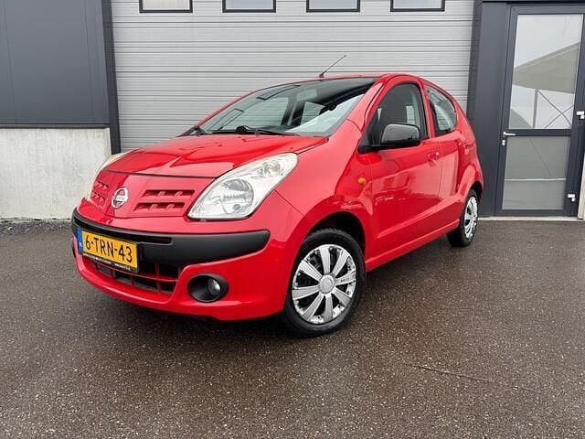 Rood Occasion 2010 Nissan Pixo Visia Hatchback | € 2.750 (Goede deal) - Afbeelding 1/4
