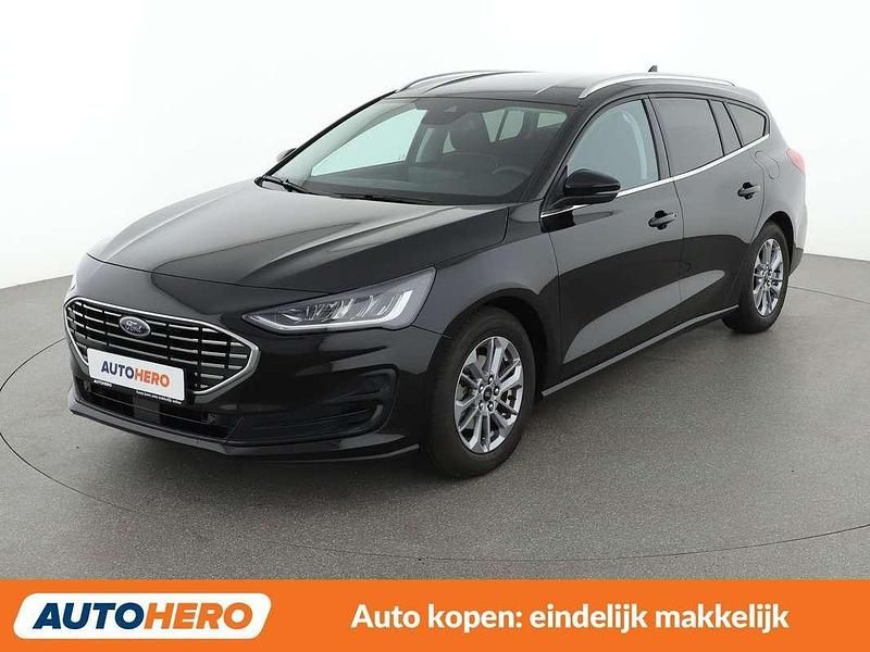 Zwart Occasion 2023 Ford Focus Titanium X Stationwagen | € 21.149 (Super prijs) - Afbeelding 1/3