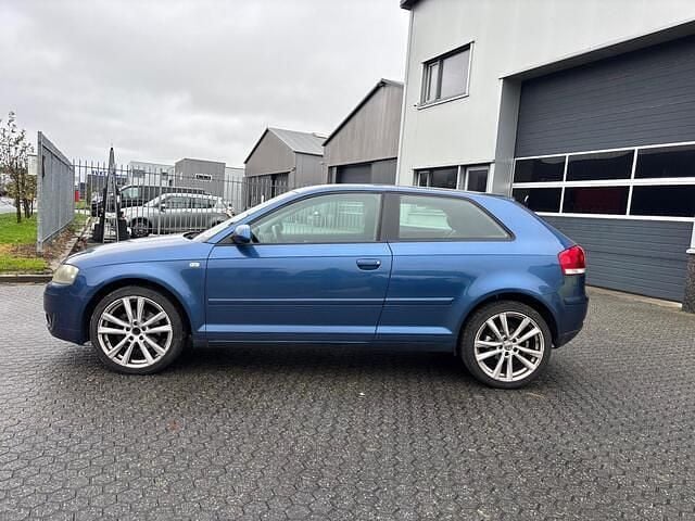 Blauw Gebruikt 2003 Audi A3 Ambition Hatchback | € 999 (Super prijs) - Afbeelding 1/4