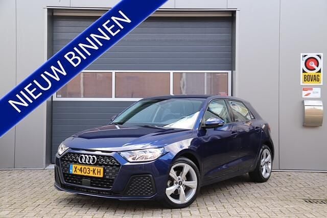 Blauw Gebruikt 2024 Audi A1 Sportback Proline Hatchback | € 25.995 (Eerlijke prijs) - Afbeelding 1/4