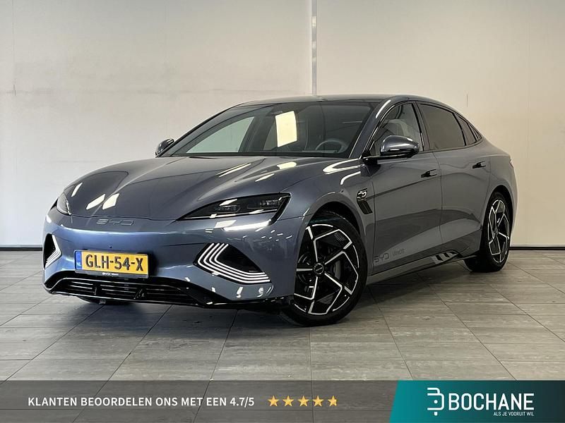 Grijs, metallic lak Gebruikt 2024 BYD Seal Sedan | € 40.700 (Eerlijke prijs) - Afbeelding 1/4