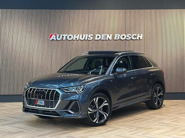 Grijs Gebruikt 2019 Audi Q3 S-Line SUV | € 43.690 - Afbeelding 1/4