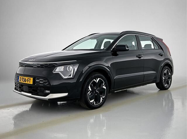 Zwart Gebruikt 2024 Kia e-Niro SUV | € 31.920 (Super prijs) - Afbeelding 1/4