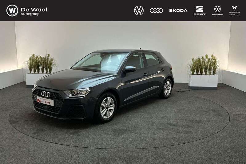 Grijs Gebruikt 2023 Audi A1 Sportback Proline Hatchback | € 23.395 (Eerlijke prijs) - Afbeelding 1/4
