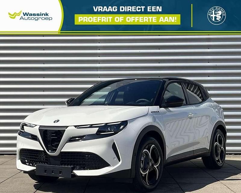 Nieuw Alfa Romeo GT Junior Edizione Speciale 136 PK (100 kW) 2025 Wit Hatchback