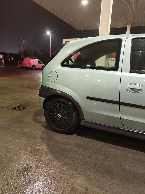 Occasion Opel Corsa 125 PK (91 kW) 2001 Blauw Hatchback